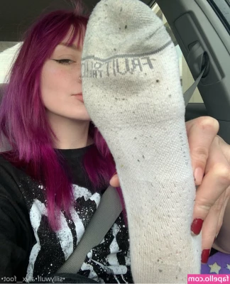 tinykittie - Stepmum fucks & sucks reluctant stepson- multi pic post x