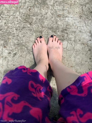 tinykittie - Everyone needs so sub and check her out this petite princess she’s