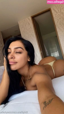 latintatixo - Waiting on you to make a move 😈