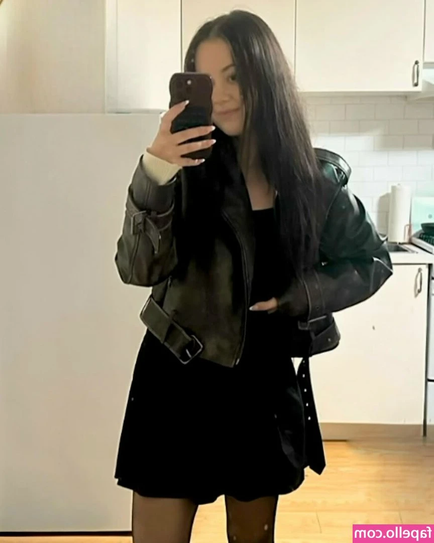 georgiawest1 - Kriola bonita    Swipe 4 videos total