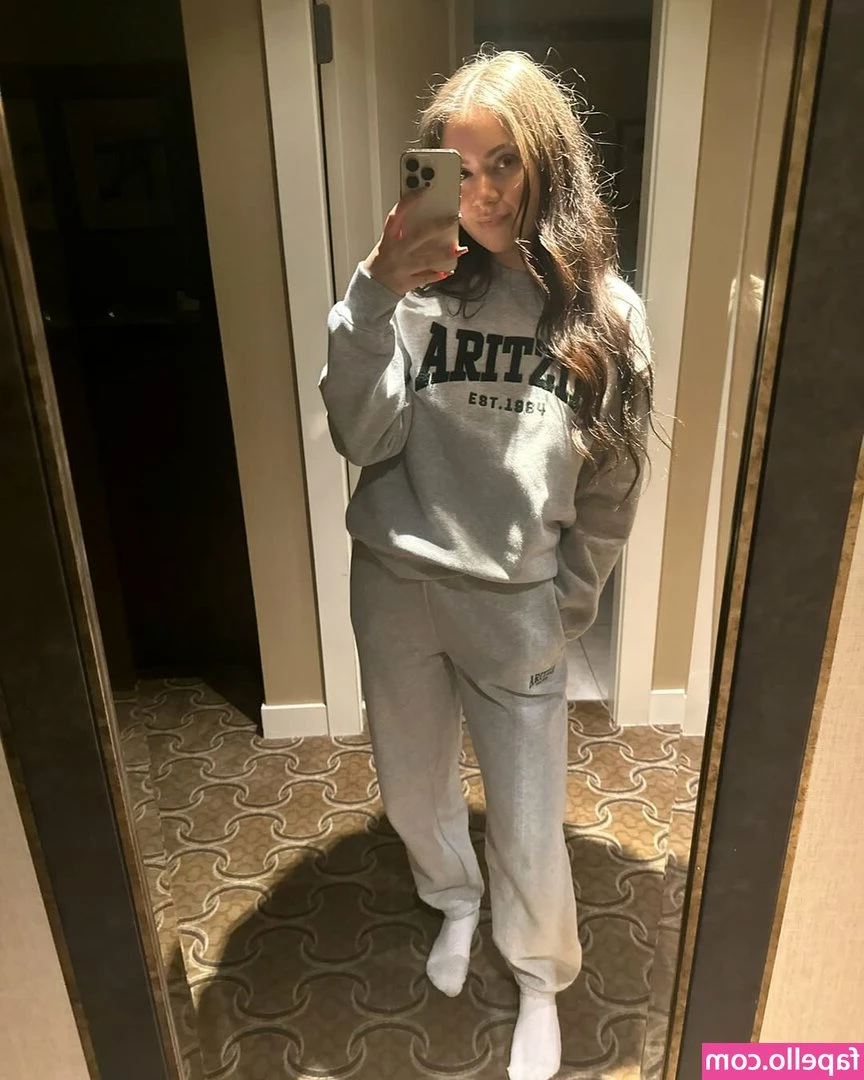 georgiawest1 - I m convinced that these boots compliment my ass