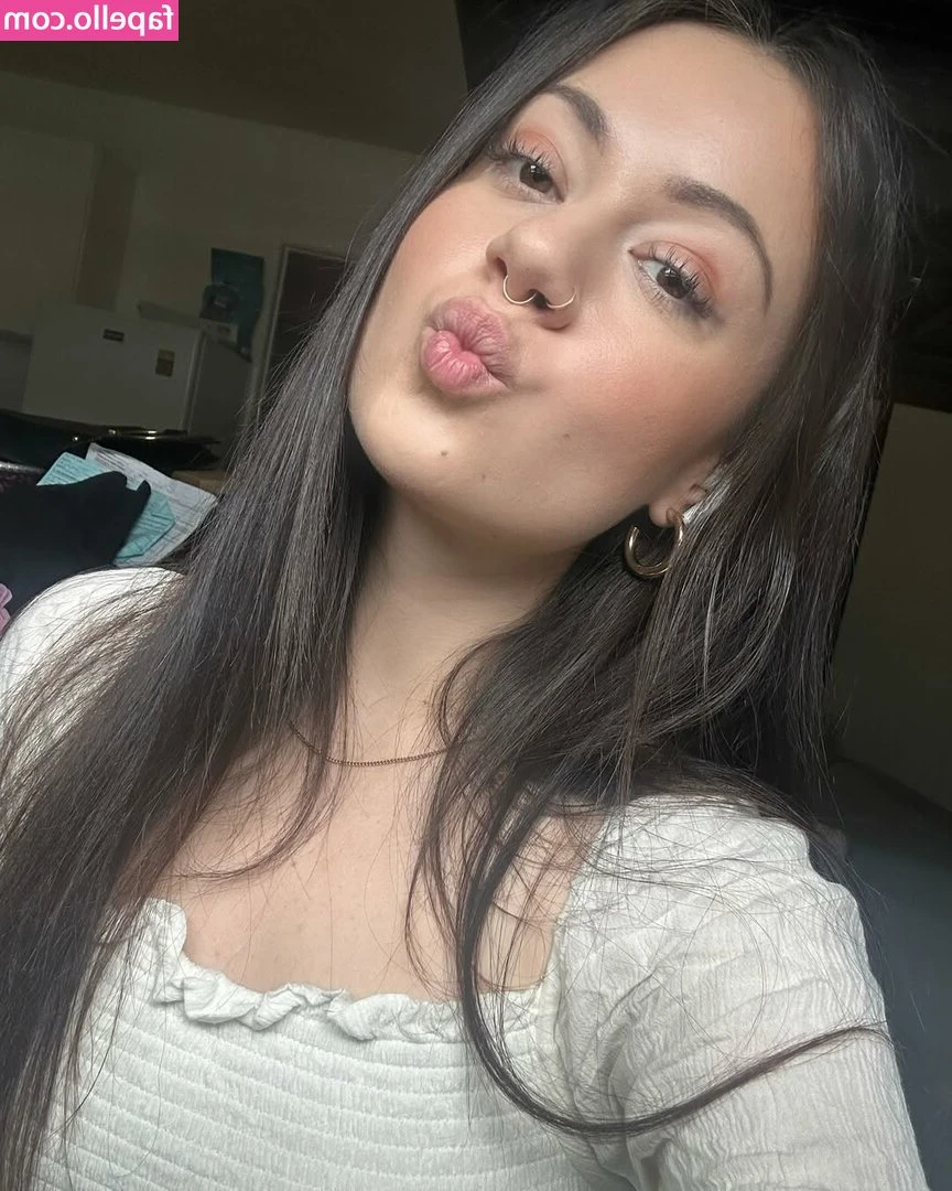 georgiawest1 - Make sure you catch my FREE Easter Surprise for you in DMs sent
