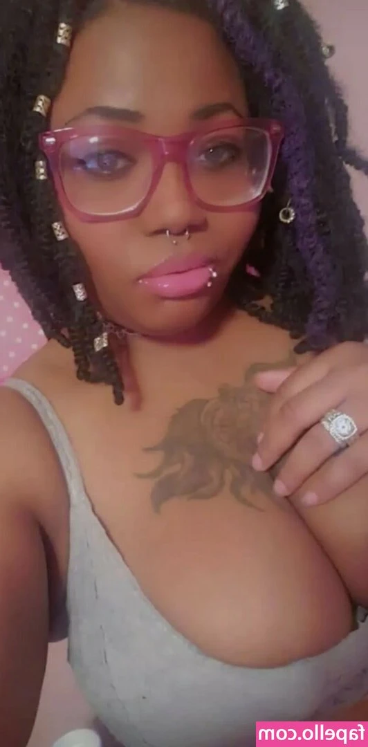 Psychopathiclette - Swipe to undress and bend me over