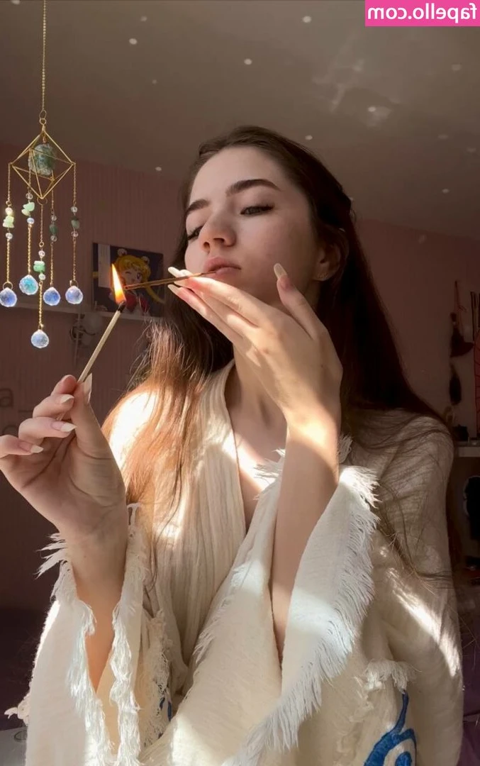 Dana Taranova [ dana-taranova ] - Why can t a girl just get bent over and get her ass smacked