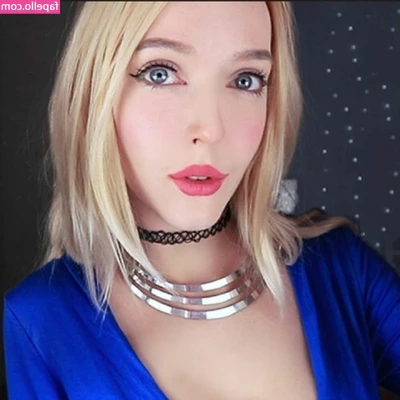 Holly Rosi Asmr [ holly-rosi-asmr ] - Who do you think the dom is here? Gwen(@fayedawx) or