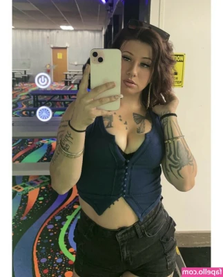 Beautifulrae__ [ beautifulrae ] - I m so horny today  wanna see more