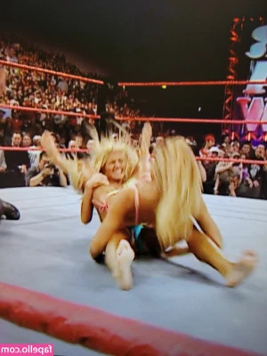 WWE Torrie Wilson [ wwe-torrie-wilson ] - Put your lips where your thoughts are