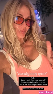 WWE Torrie Wilson [ wwe-torrie-wilson ] - Who s in the mood for some candy