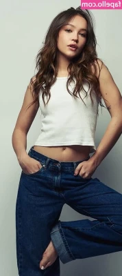 Sadie Stanley [ sadie-stanley ] - It's too tiny to cover my body...😂 Kinda horny after I wear