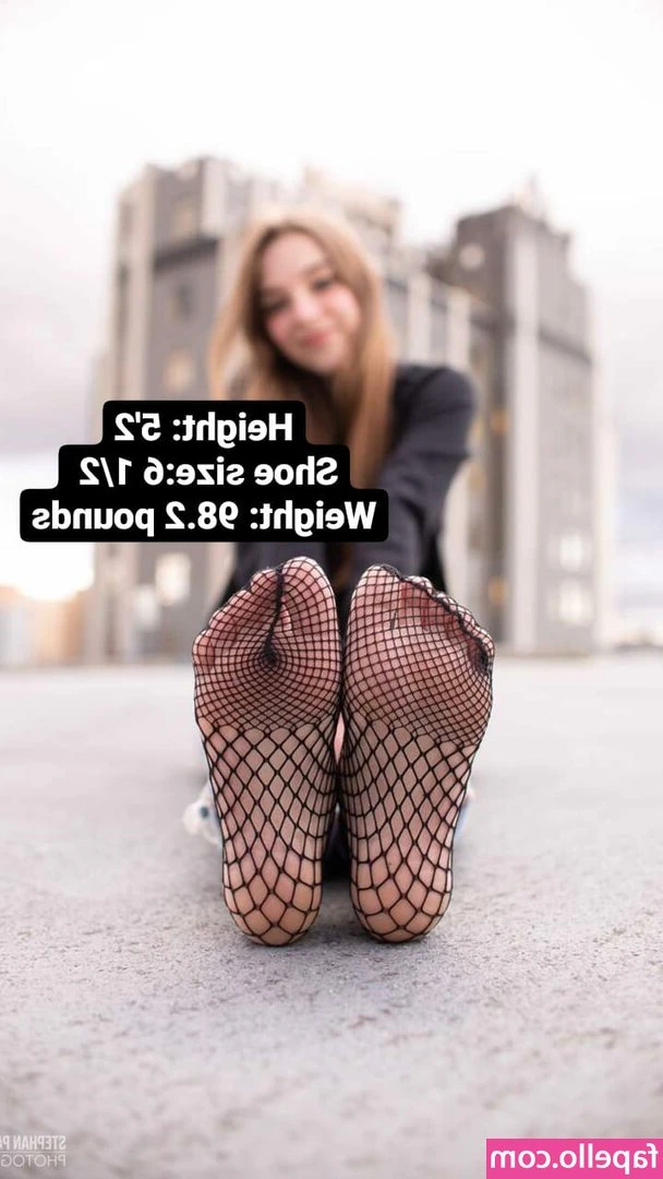 Stephan Partipilo [ stephan-partipilo ] - Looking For A Daddy    curvedbeauty is a horny college girl looking