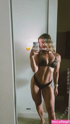 mohn_chen [ mohn-chen ] - Subscribe and message me for personal content  just for you