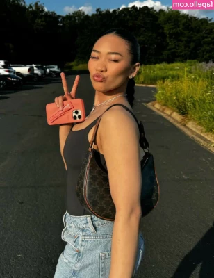 Suni Lee [ suni-lee ] - I m back here   did you miss me babies