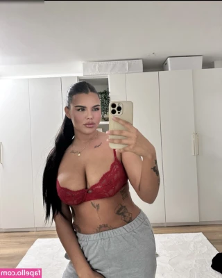 Charlottefdh - Your personal cum maid 😈💦