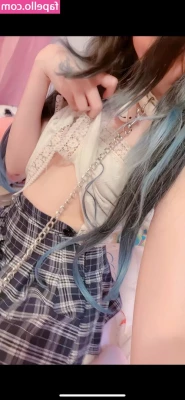 LittleNiiVT - swipe for more ~