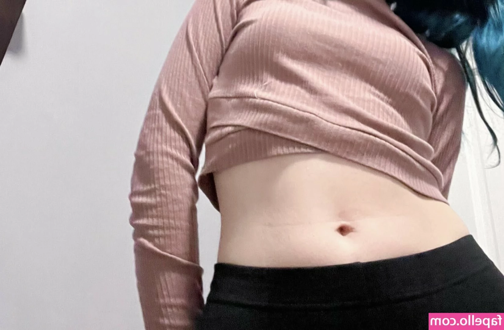 LittleNiiVT - Imagine me sitting on your face lol