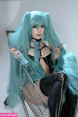 kimekomi_ [ kimekomi ] - I think I can take some content soon   and do my customs as well  I