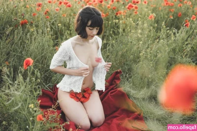 kimekomi_ [ kimekomi ] - 😏 Get naked... i have a plan 😈