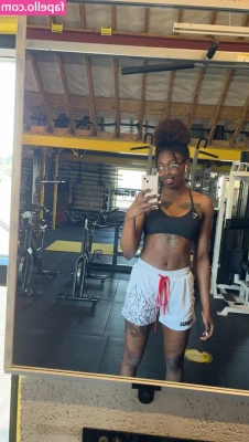 Luvvnayyah - do you like my body love? let me know how much....