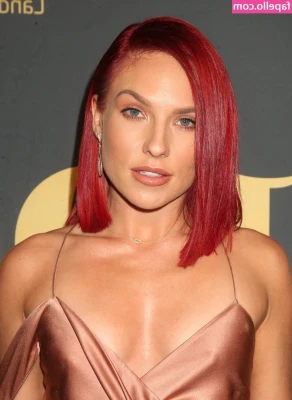 Sharna Burgess [ sharna-burgess ] - Only fans message are glitching out  so I decided to just post this