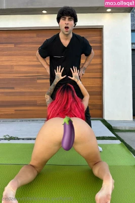 stretchmasters - Dangley fat tits