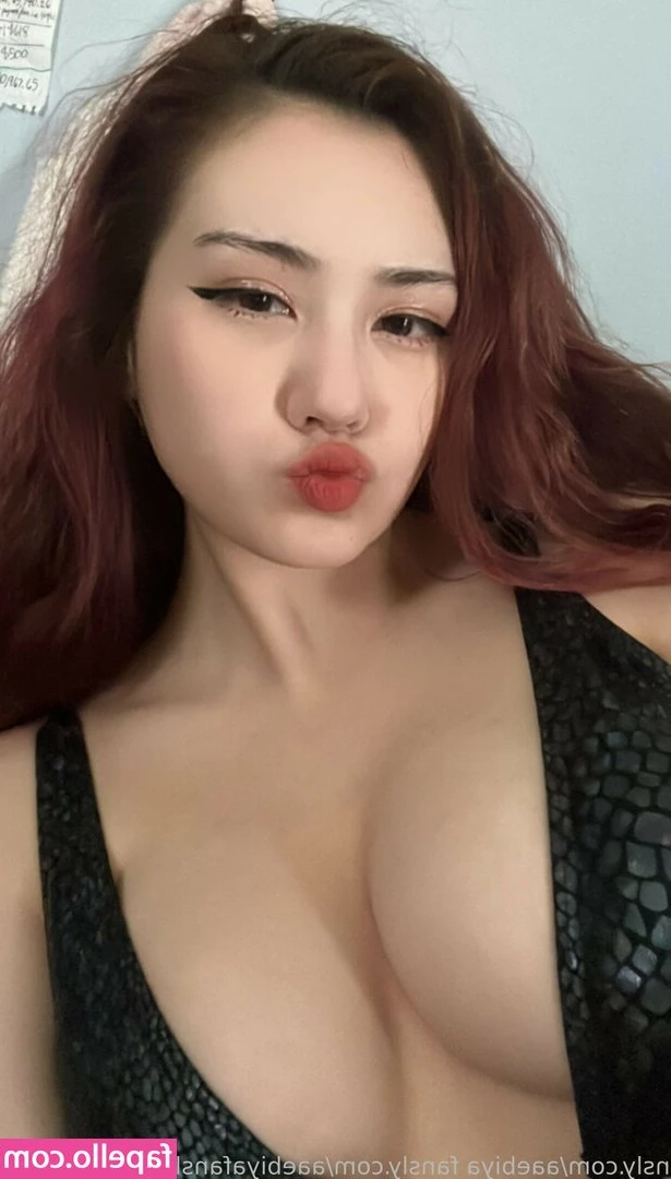 aaebi - Oops i can t keep my clothes on