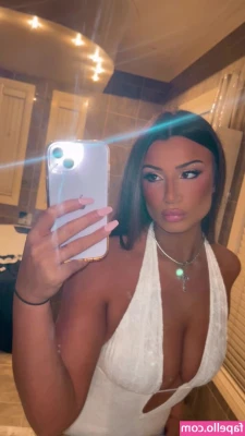  [ leanora-matousi ] - 6 videos swipe 👉 right