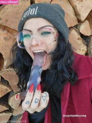 Anyalikestosuck - Joystick 😏