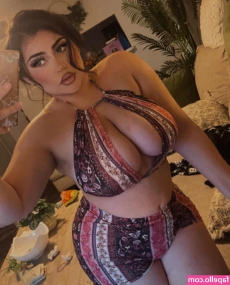 lenamonae - I need some dick ASAP!