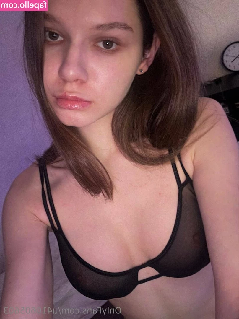 nyashmash - What would you do if I came into your room like this ? 😈