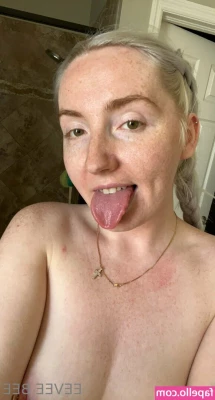 Eevee Bee [ eevee-bee ] - Here s my pretty face yall    You can now ask me for a custom video