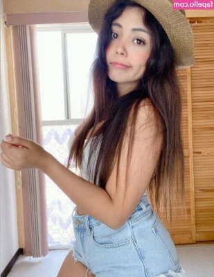 Dania Altamirano [ dania-altamirano ] - Feeling sexy in this dress