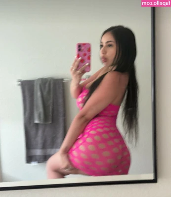 emvlina [ emvlina-10 ] - Let me show you how good of a kitten I am