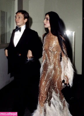 Cher [ cher-1 ] - I'm ready for warm coats and hats again now😜
