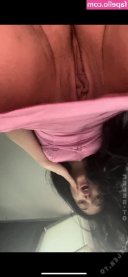 Cristina Ivone [ cristina-ivone ] - Good evening  It s Rinapo     Today s video is a boobs rubbing video