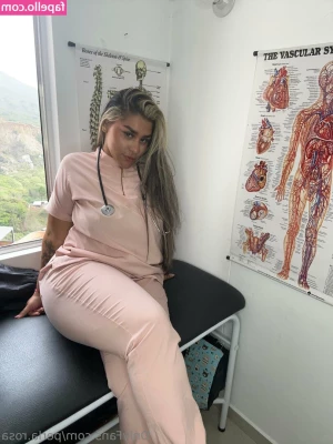 perla.rosa [ perla-rosa-1 ] - Who wants to see me undress?