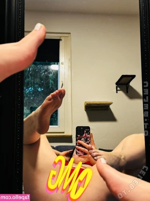 Channy2503 - My pussy deserves a tip for being this fat
