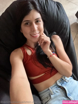 lauraamartiinez8 - Think you could handle TWO of me??? IF you love this pic and want