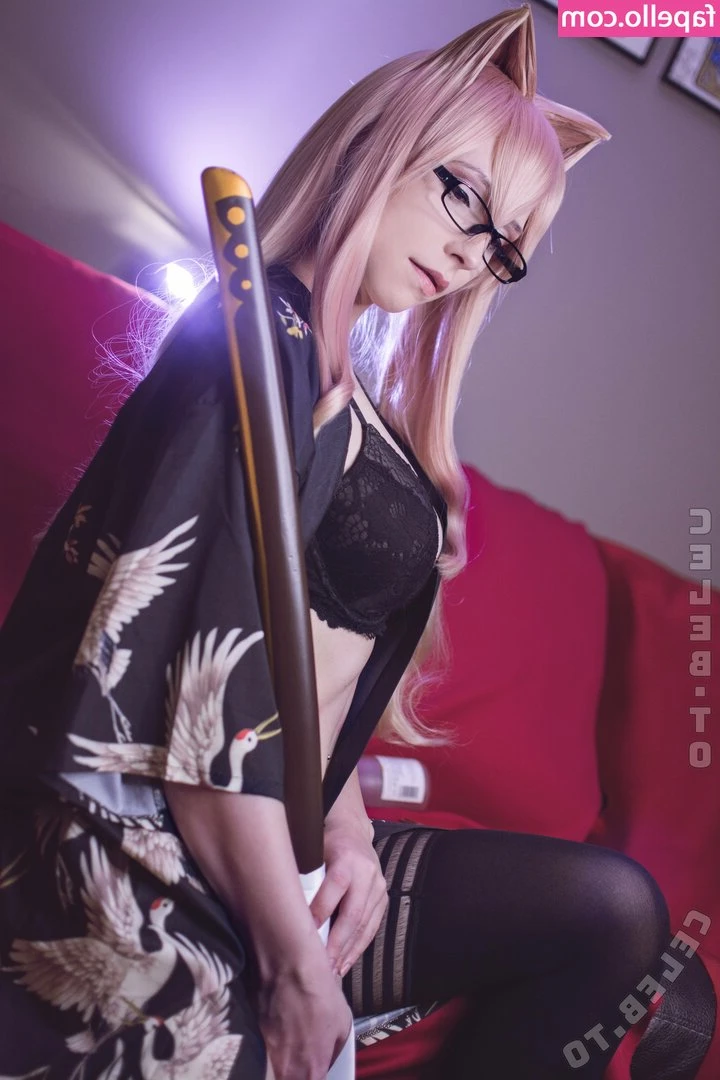 Lady Zero [ lady-zero-1 ] - My pussy tastes like sunshine