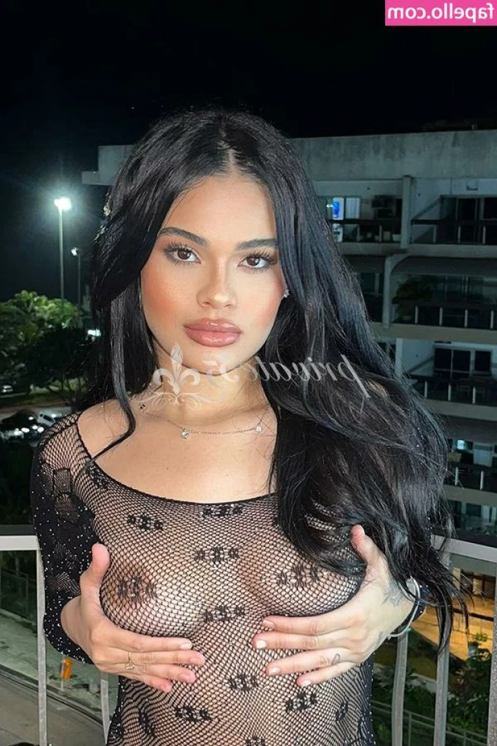 Carla Freitas [ carla-freitas ] - Back at it ✨