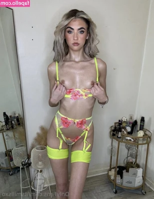 Itsmillsxo - we love ice cream😋
