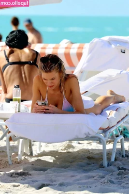 Charlotte McKinney [ charlotte-mckinney ] - Shaving progression, all gone now.