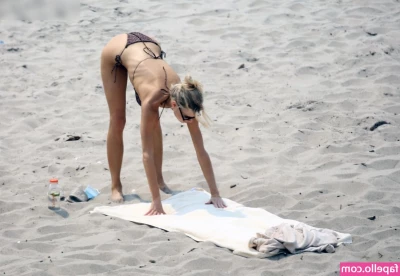 Charlotte McKinney [ charlotte-mckinney ] - cum in my ass