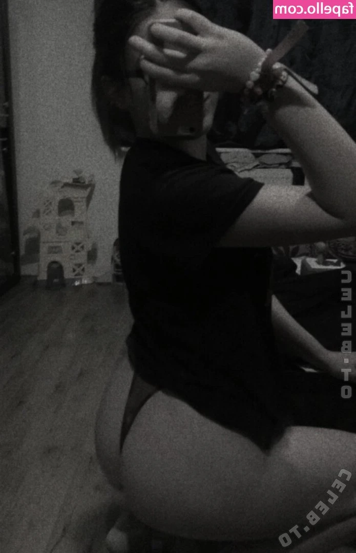 mxchx_44 [ mxchx-44 ] - The nicer you treat her outside the bedroom  the naughtier it will