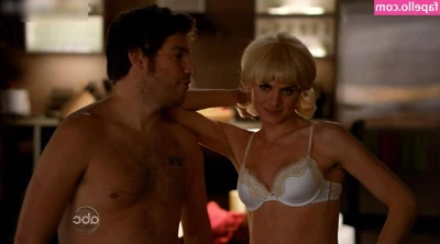 Eliza Coupe [ eliza-coupe ] - butterfly posea nice hipopener pose