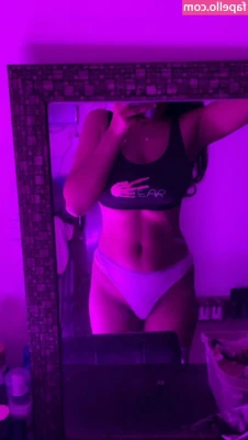 Ananya Aesthetics [ ananya-aesthetics ] - I m not a bad humper tbh ahah   Wish I wasn t alone tho