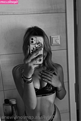 Ivana Lukic [ ivana-lukic ] - aww daddy😳 i`m so happy you came home earlier 👉👈 Oh, what's