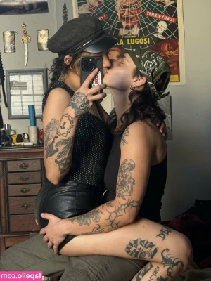 kittens0ft - Watch the hot video in this outfit 🖤 I get nude for you 💋 check