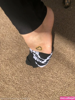 savanahroses - Super soft and ready for you to worship them