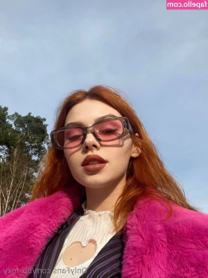 bb_foxy [ bb-foxy ] - Would you hide us from your girlfriend  Or let her join    molly_bae