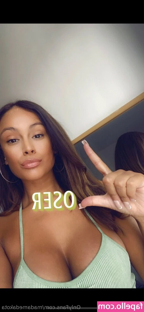 madamedakota - Waiting for you to cum home